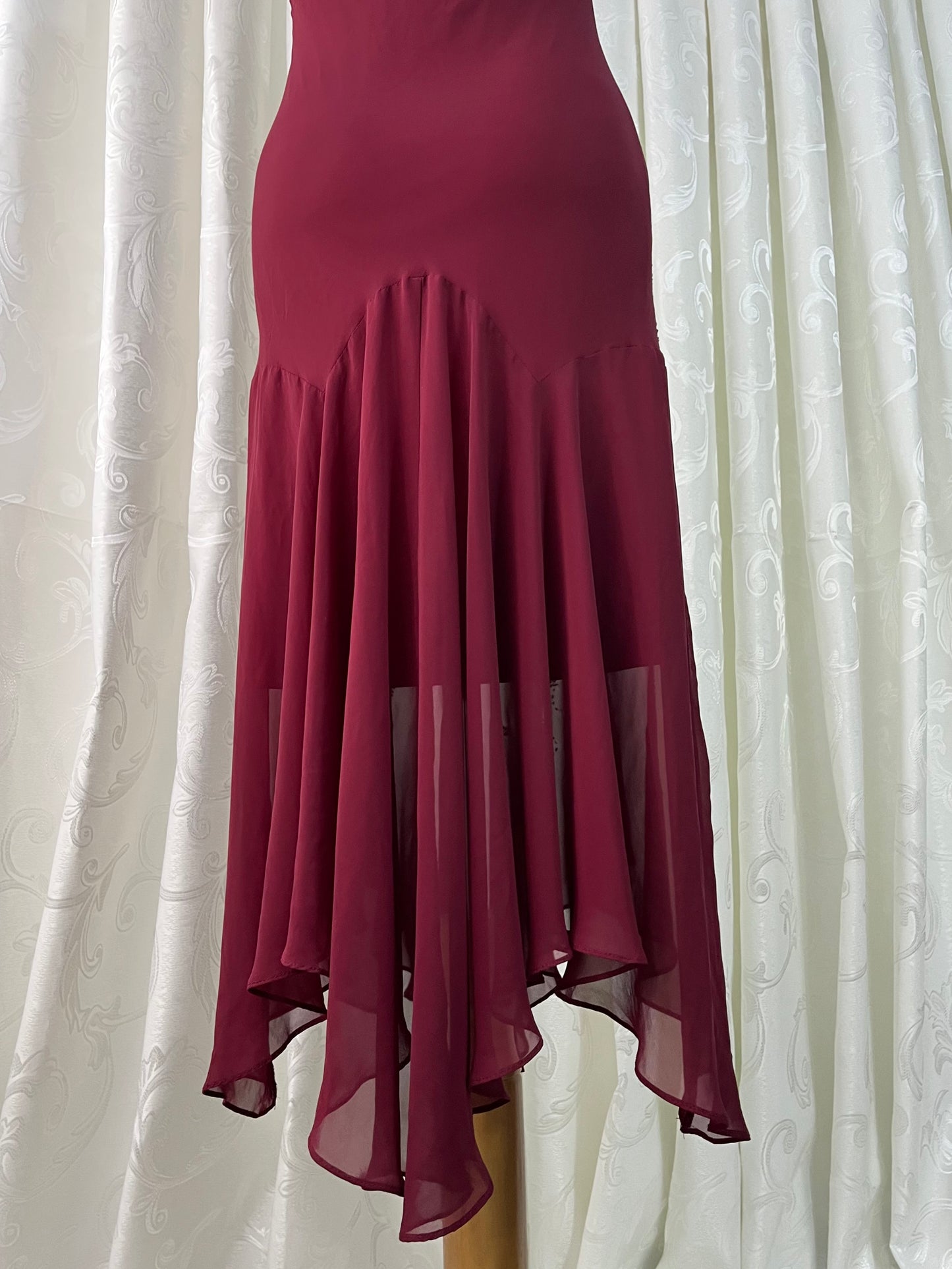 Burgundy gown dress with intricate designs and embroidery on the bodice and skirt - Size XL