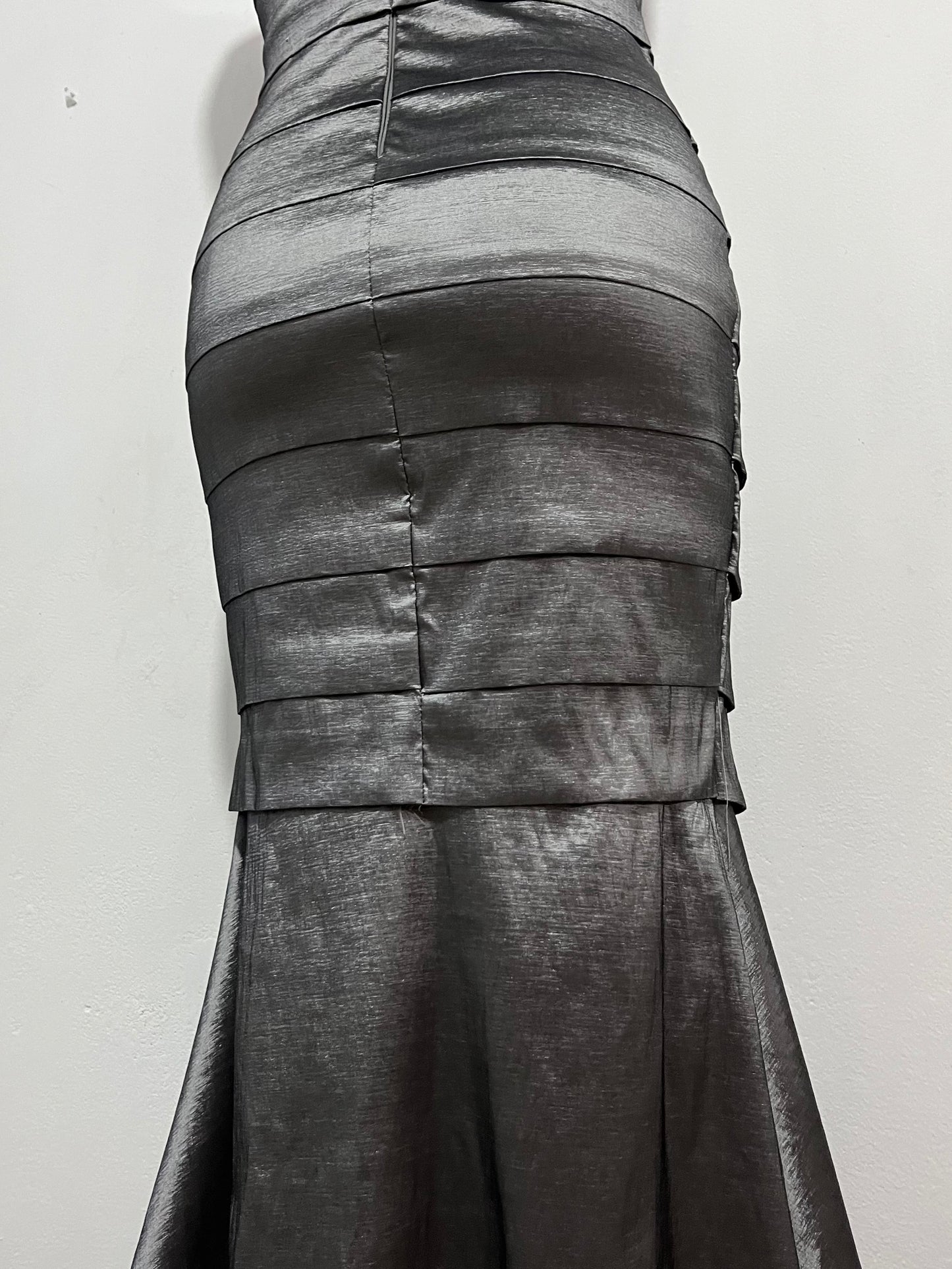 Iridescent gray layered mermaid-style dress- Size M/L