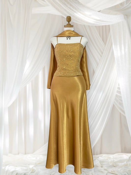 3-piece champagne set: corset, skirt, and matching shawl - Size S