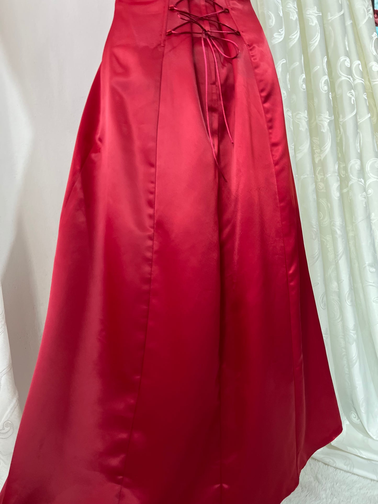 Reddish gown with corset and hand-embroidered embellishments- size XL
