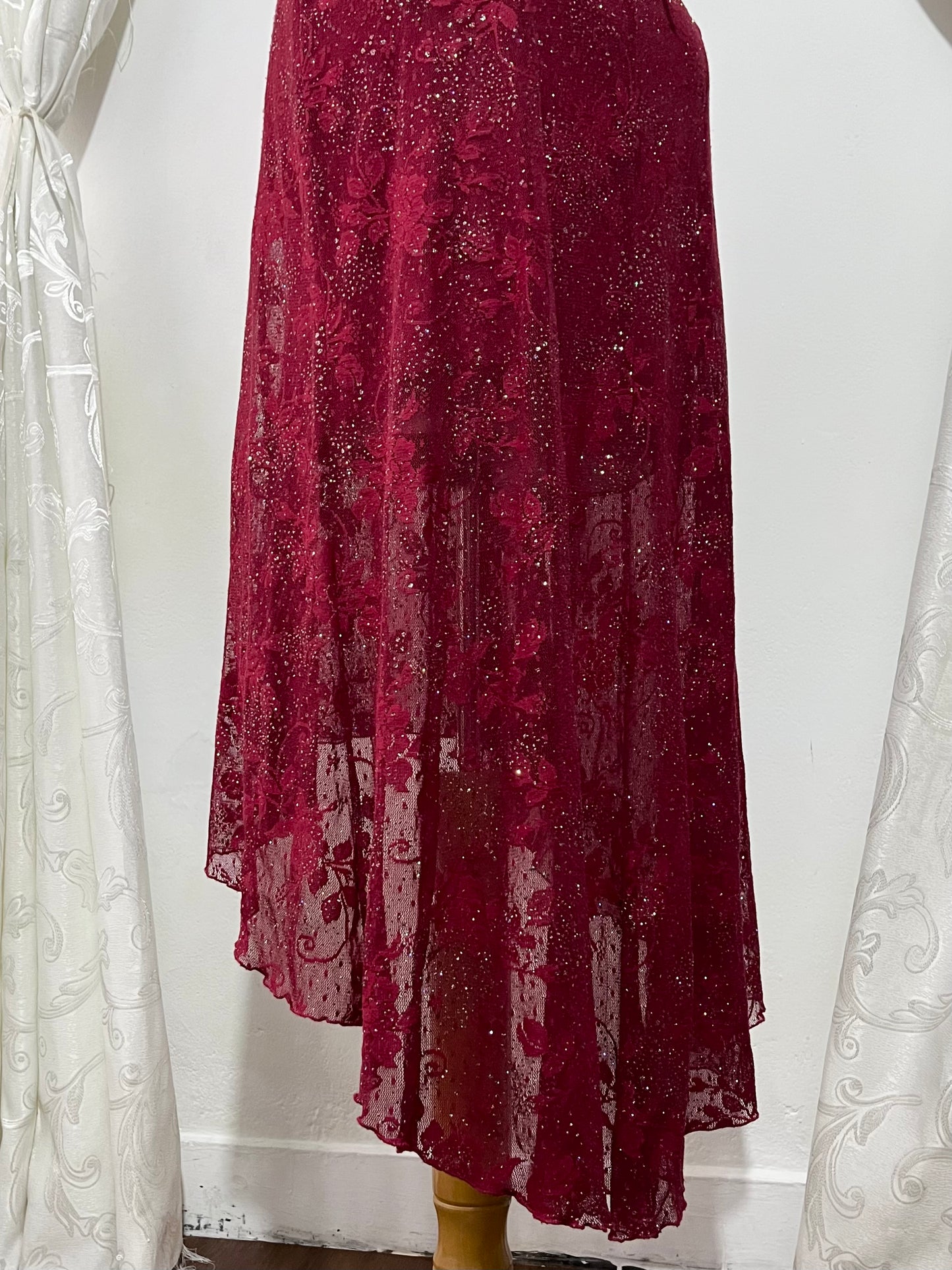 Red lace high-low dress with silver sparkles- size M/L