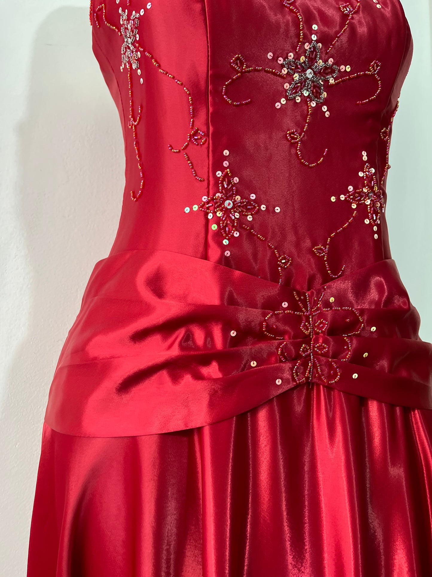 Crimson red gown with corset and hand-embroidered embellishments- size M