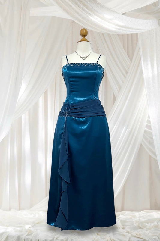 Vintage corset style evening dress in teal satin with beadwork – size M/L