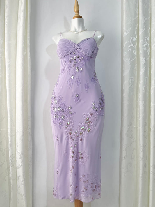 Captivating long dress in pastel lavender with sequin and bead embroidery