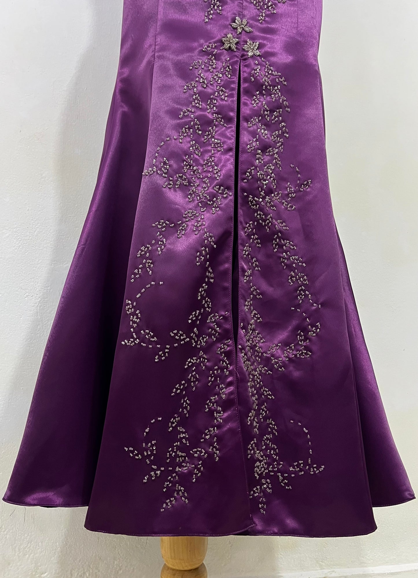 Purple corset dress hand-embroidered with fine embellishments- size S