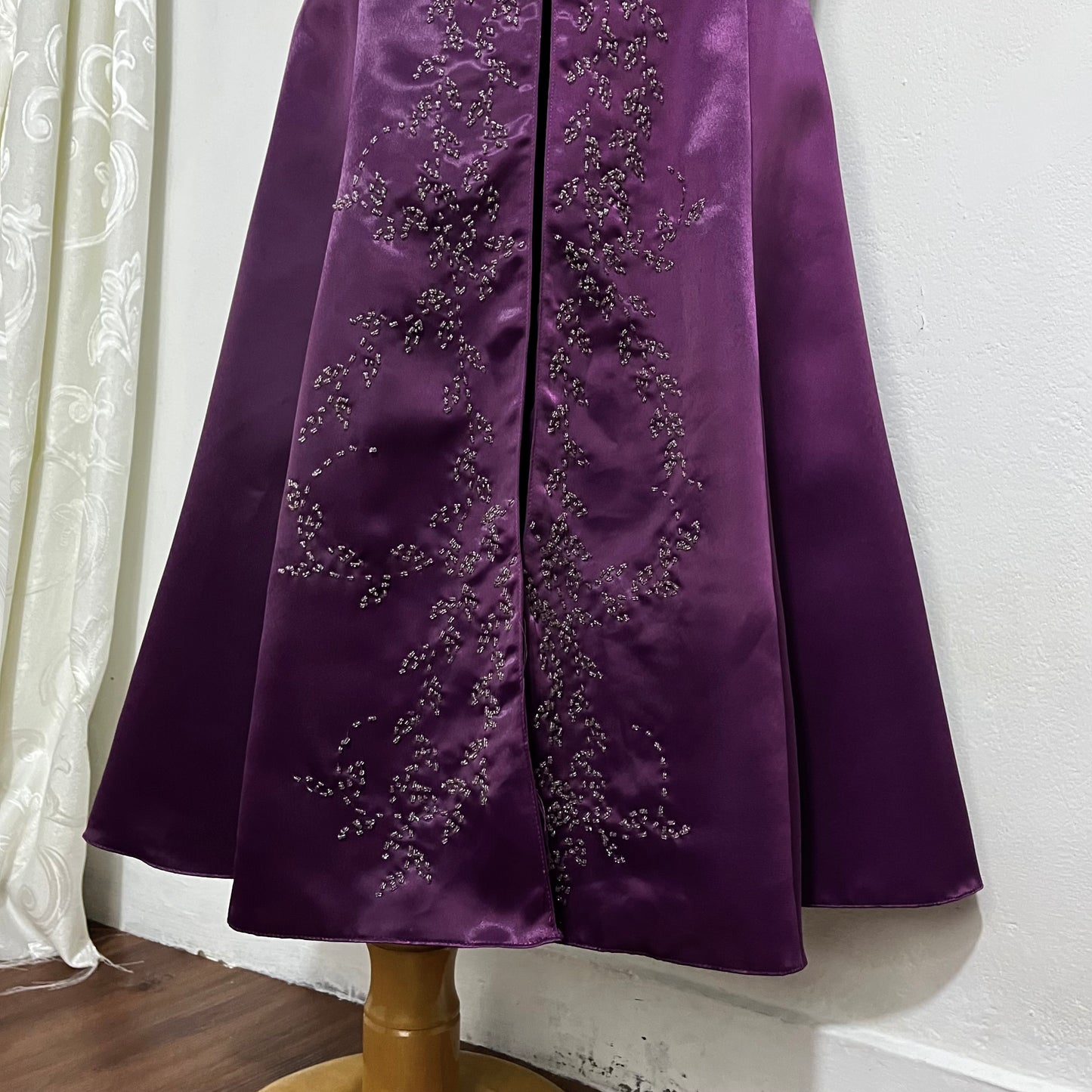 Corset evening dress in a vibrant purple color with exquisite handmade floral embroidery- size S