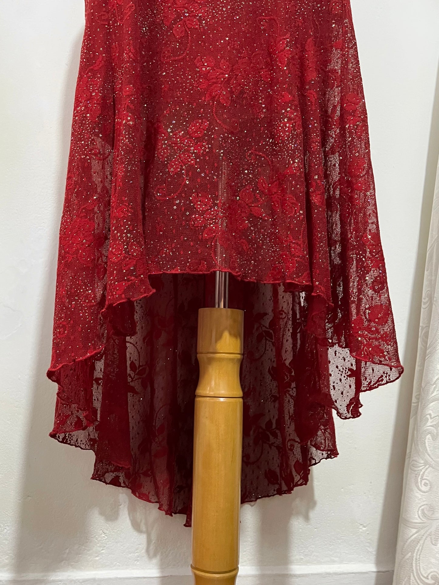 Red lace high-low dress with silver sparkles- size M/L