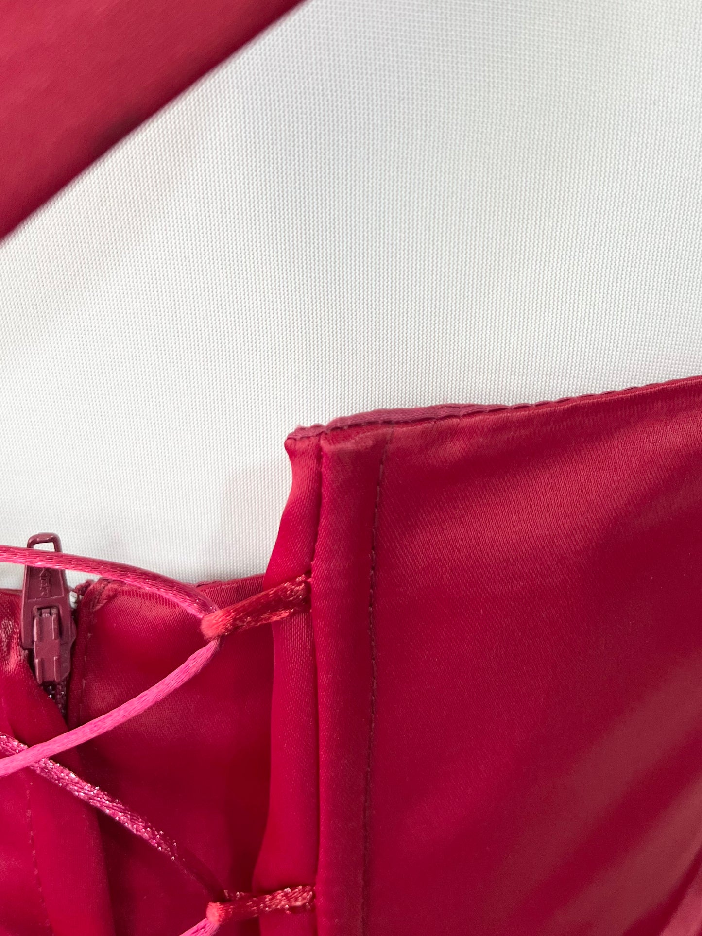 Reddish gown with corset and hand-embroidered embellishments- size XL