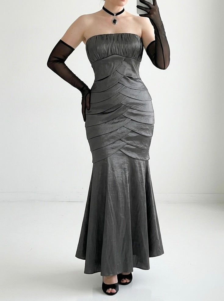 Iridescent gray layered mermaid-style dress- Size M/L