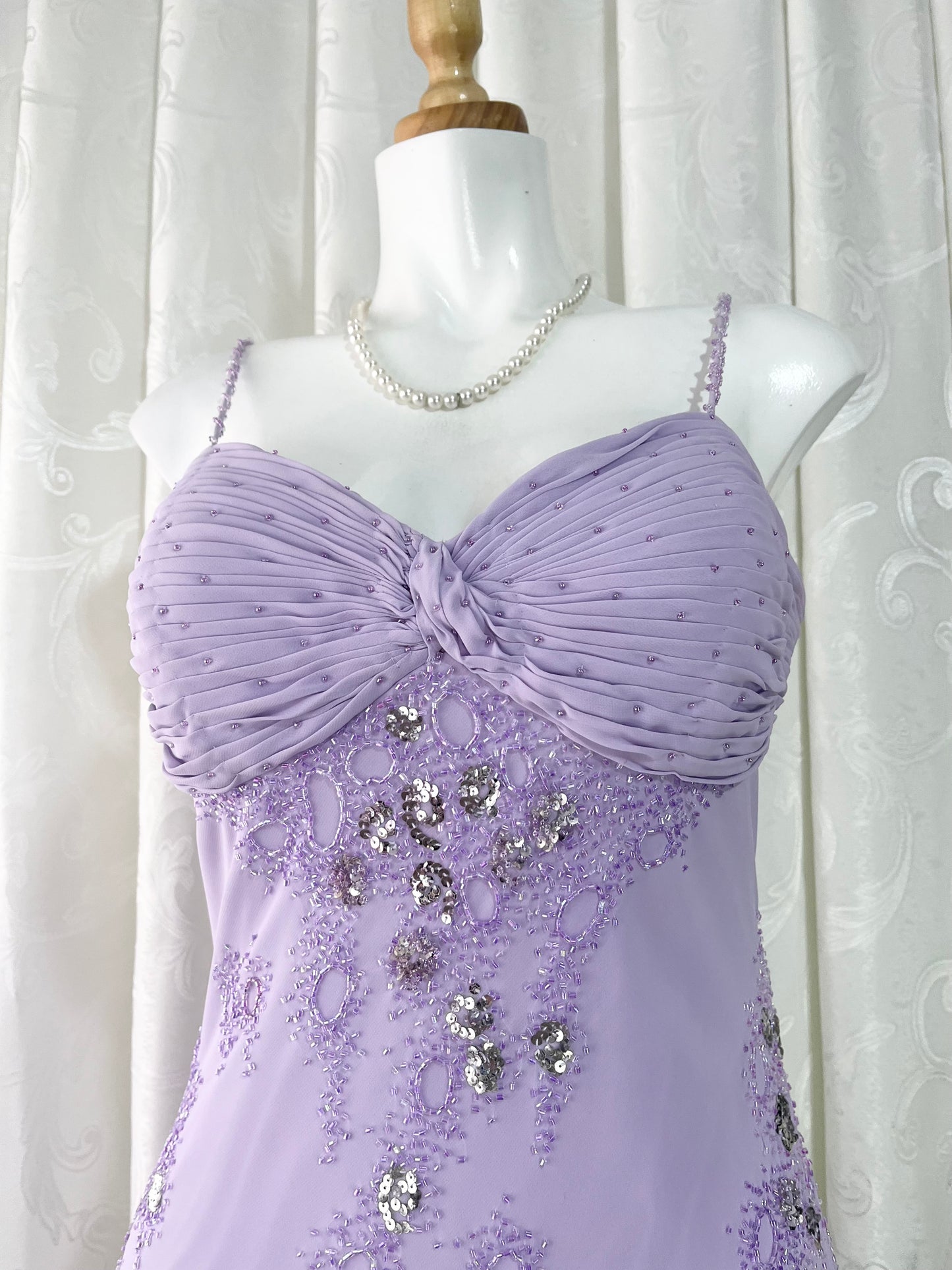 Captivating long dress in pastel lavender with sequin and bead embroidery