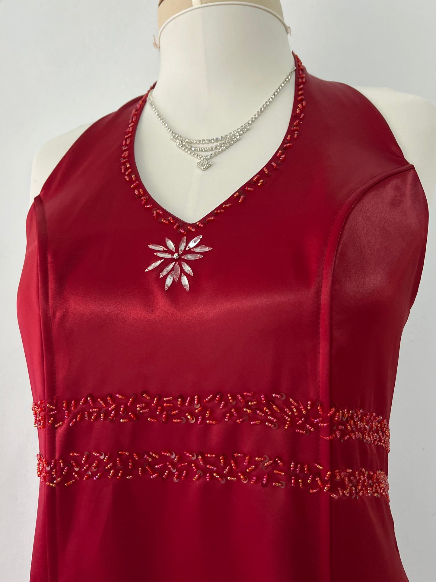 Reddish gown with corset and hand-embroidered embellishments- size XL