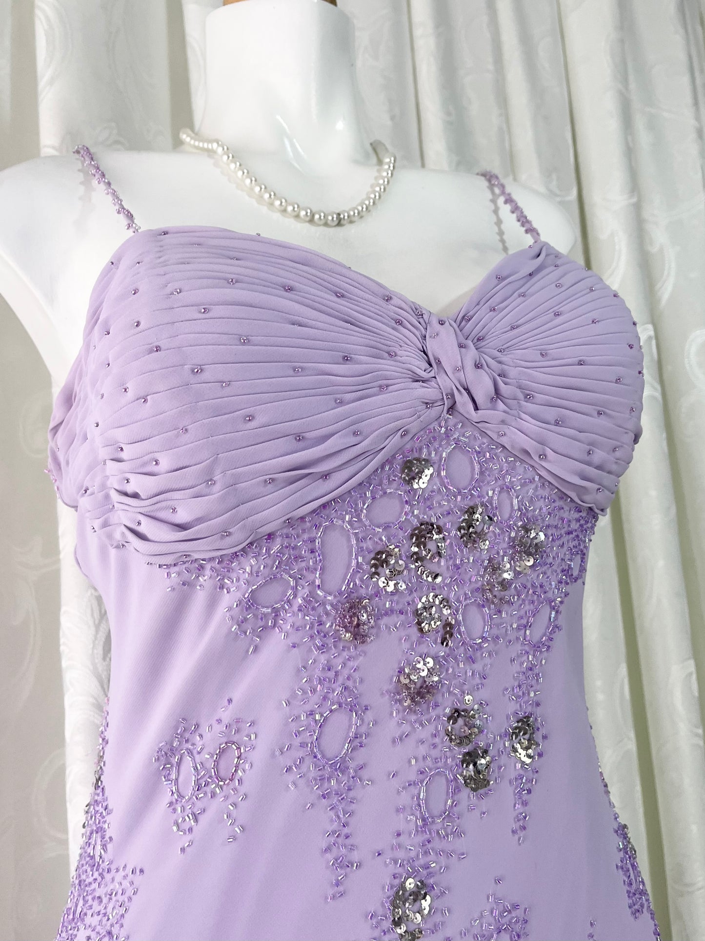 Captivating long dress in pastel lavender with sequin and bead embroidery