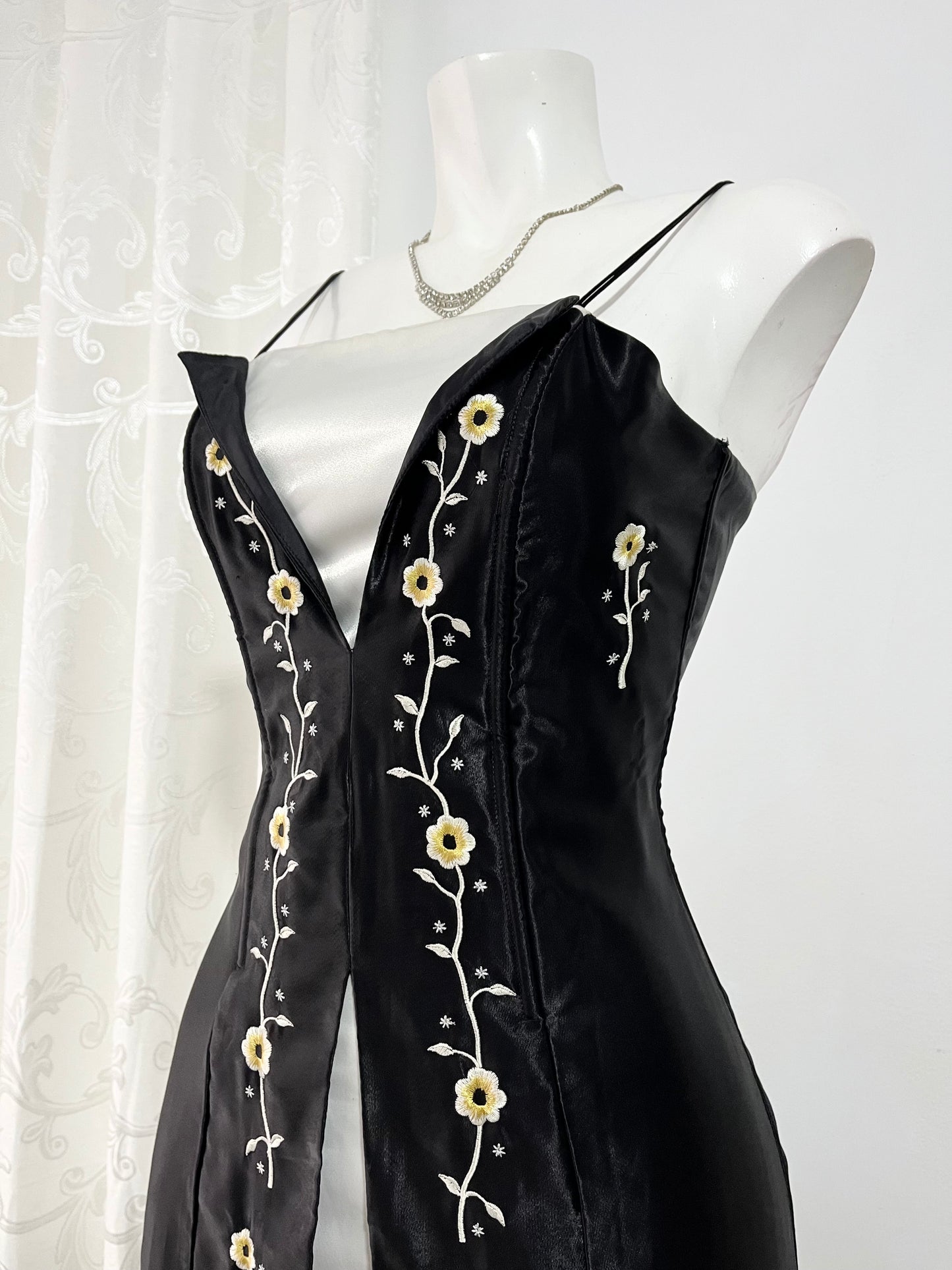 Noir and ivory corset dress with floral embroidery- size S