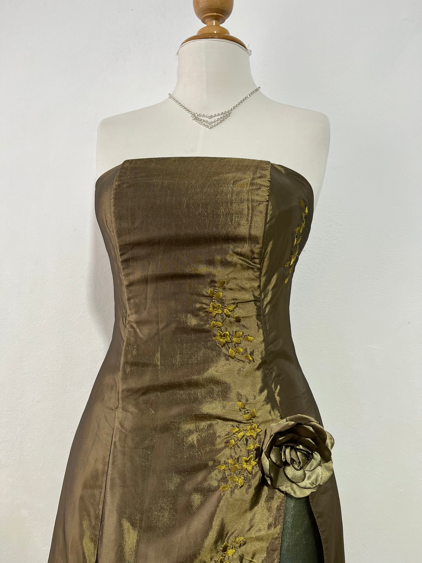Moss green taffeta corset dress with floral embroidery- size M/L